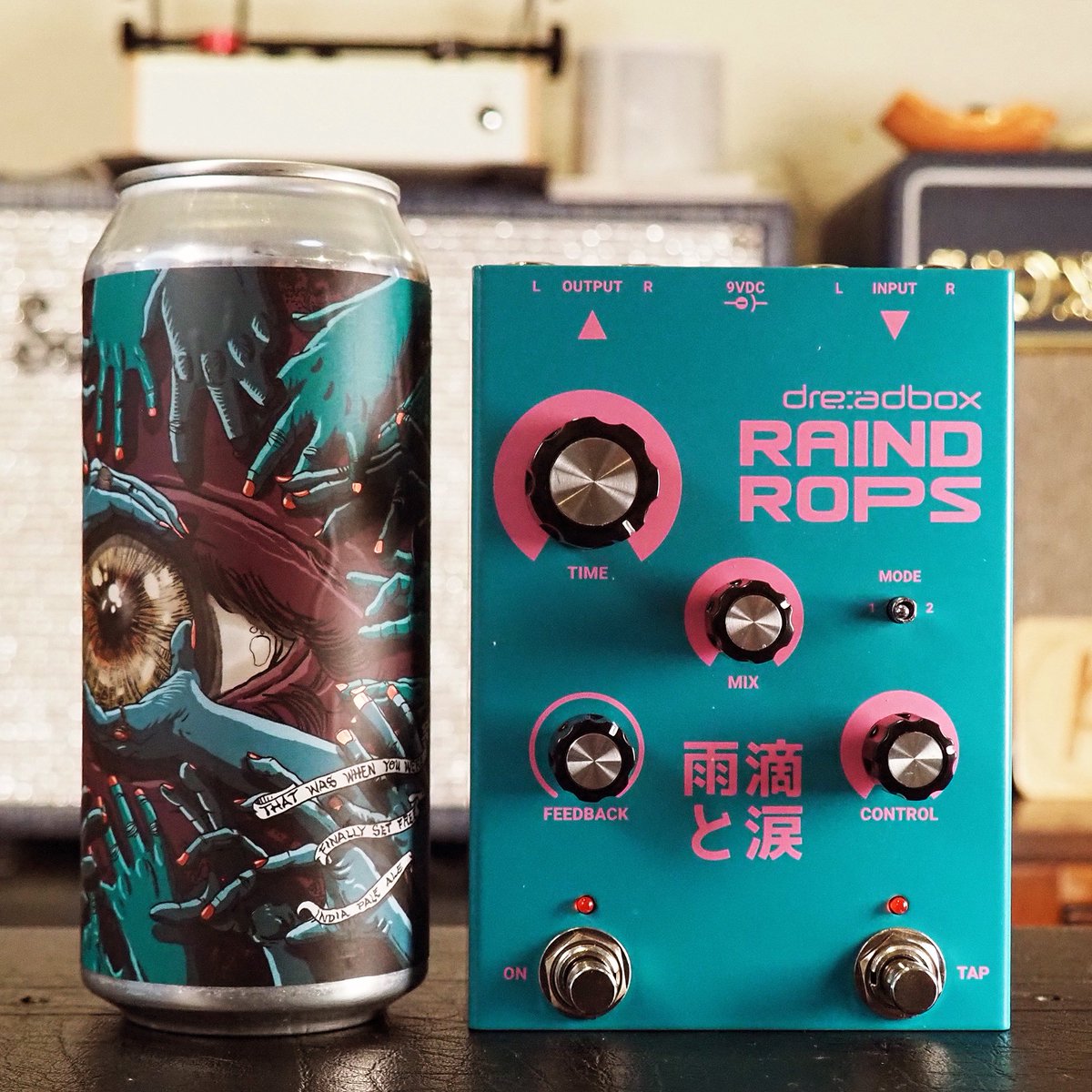 A @BurialBeer That Was When You Were Finally Set Free Hazy IPA paired with the Raindrops Stereo Delay/Pitch/Reverb from @DreadboxFx🍺🎛
.
#beer #pedals #beerandpedals #pedalsandeffects #pedaloftheday #effectspedals #ilovebeer #dreadbox #raindrops #burialbeer #IPA