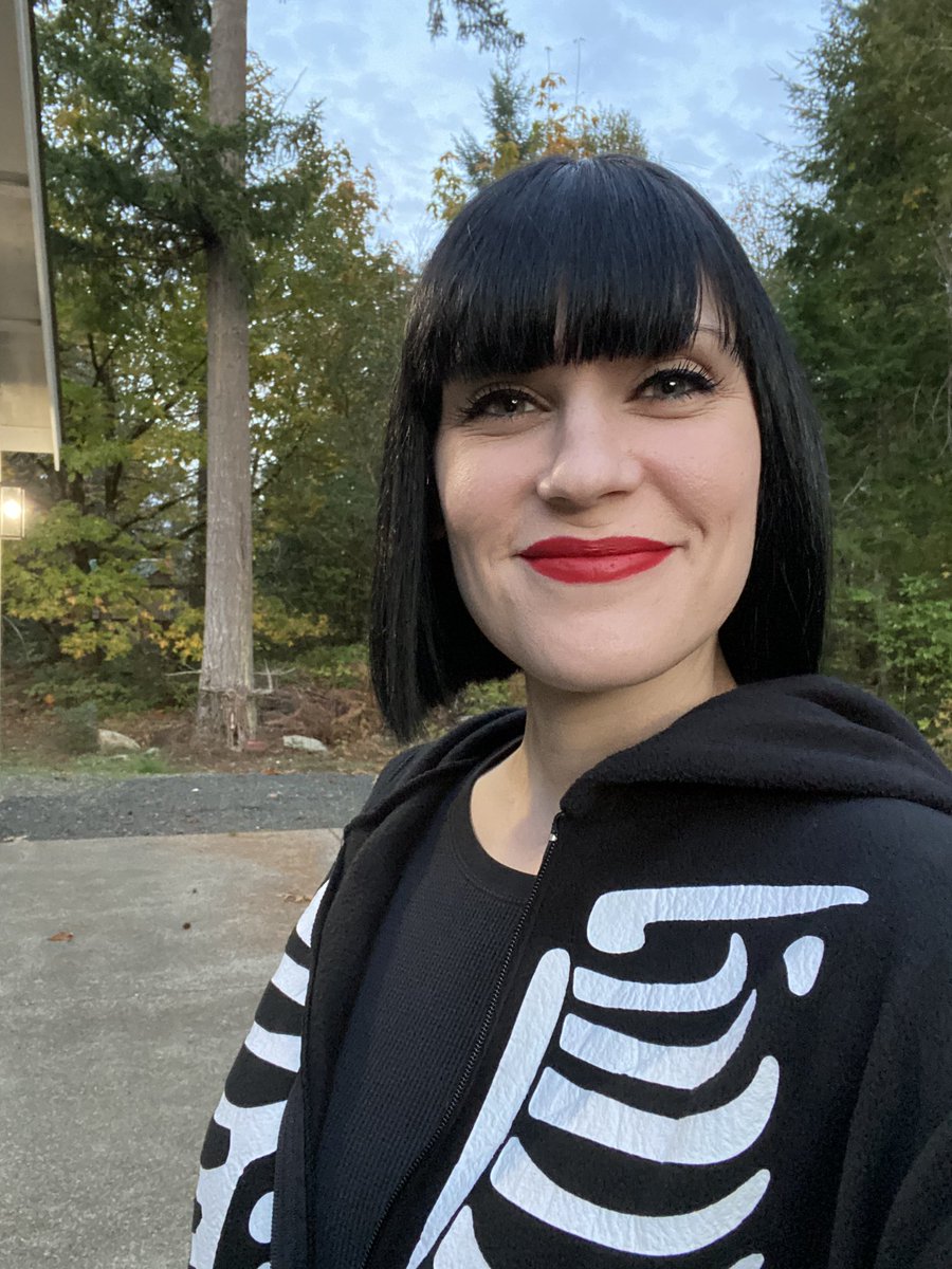 nmccarthywriter's tweet image. Happy Halloween from me and my skeleton onesie mini-me! 💀🖤👻🕷️🎃