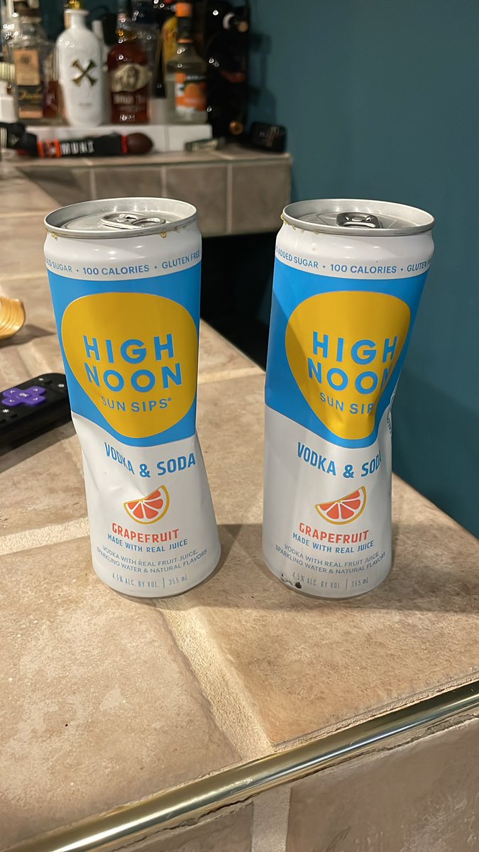 FeeLinITtHawk's tweet photo. @stoolpresidente Damn man, what did I pay for? https://t.co/NjaHThQh20