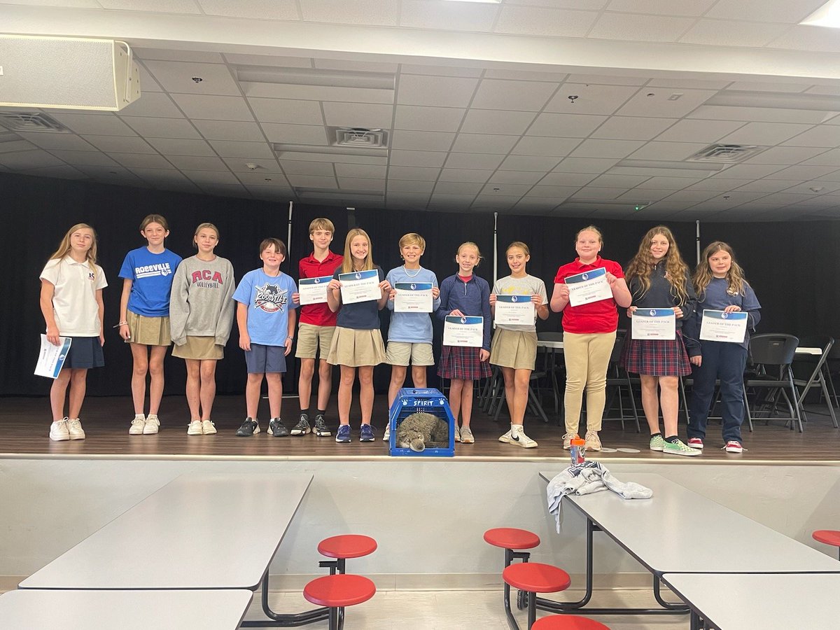leevwilson711's tweet photo. I'm proud to be part of @RossvilleAcad, where we celebrate our students' victories! My homeroom had the highest AR accuracy and points for the 1st 9 weeks! #thisisRtown https://t.co/i6EZ46I7pd