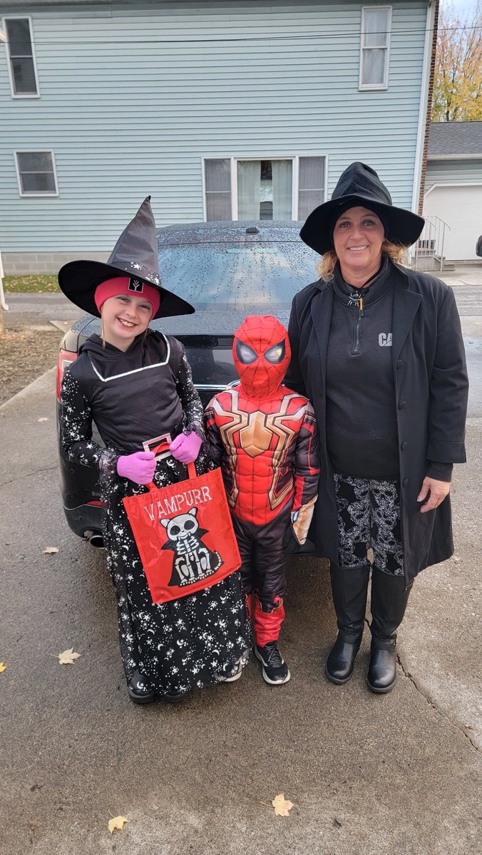 rlpcobragolfa1's tweet image. 🎃👻🕷Trick or Treat🕷👻🎃