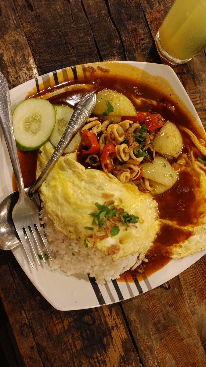 Bnk_jingyee's tweet photo. 14 August 2023, it was the first time I came to IPGKT and Sabah. At first, I can't to adapt myself with the food and the cultures. But now, I have adapted myself with it. I have made new friends and I really like the scenery and food at IPGKT and Sabah.#ipgkt https://t.co/m0RwX4mANI