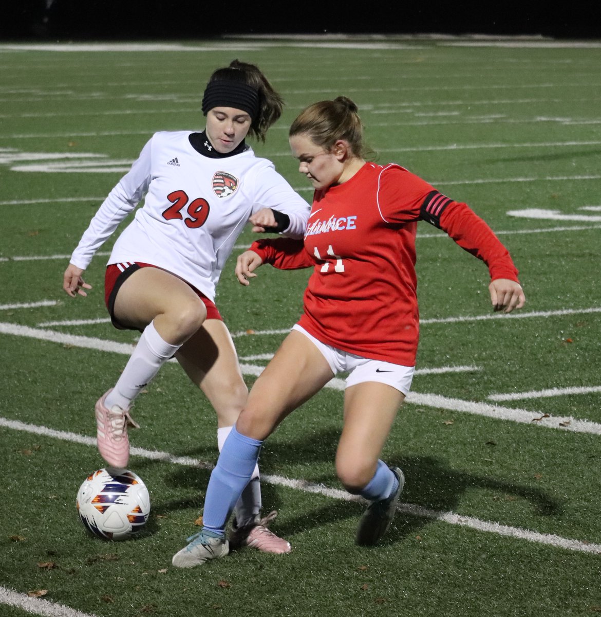NeelMadhavan's tweet photo. Some shots from Canfield's regional semifinal victory victory over Alliance. @CanfieldSoccer https://t.co/ljOFqlNDJE