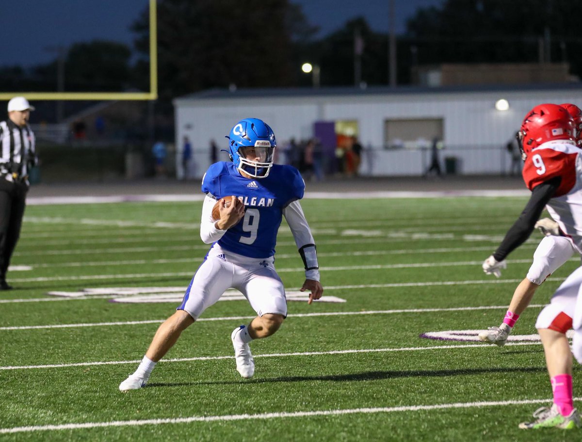sportsinkansas's tweet photo. Labette Bank @labettebank Southeast Kansas Athlete of the Month: Tucker Harrell of 1A St. Mary’s Colgan. The senior QB/ATH has 1,700+ total yards (1,000+ pass, nearly 700 rush) and 24 combined TDs in the first nine weeks of the season for the 9-0 Panthers. Harrell, who is a rising prospect as an ATH/DB, has sub 4.5 speed and cleans 335 pounds. Making him one of the most explosive players in Kansas. He was also an all state defensive back in 1A last season and is a standout in track and field. SMC plays Jayhawk Linn this week. Colgan, led by HC Shawn Seematter, is looking for their first state football title in 20 years (2003). , #sportsinkansas photo: Karen Bennett