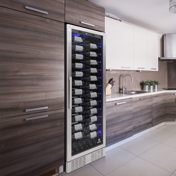 Vinotemp's tweet photo. Hosting a weekend party and want to serve and store your wine like a pro? 

Store your wine collection in this elegant Vinotemp Connoisseur Series Stainless Single-Zone Wine Cooler!
•
•
#VinoTemp https://t.co/cJ3eb20GUC