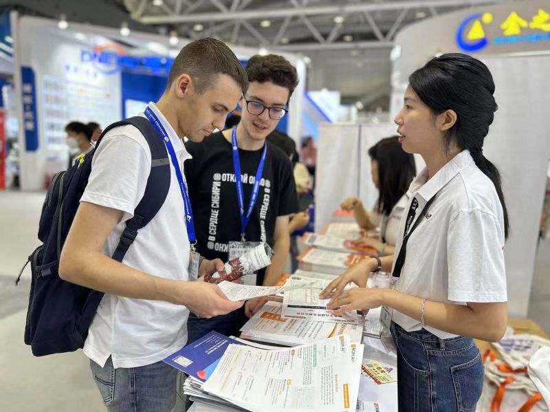 BomAiglobal's tweet photo. Welcome to 2023 South China exhibition and visit our booth 2E33.

It is the first day of the exhibition as well as a wonderful day. Thanks for your coming and nice talks with all of you！
A meet, a business opportunity, expecting the following days and more exchange with you. https://t.co/YSquvKwLoz