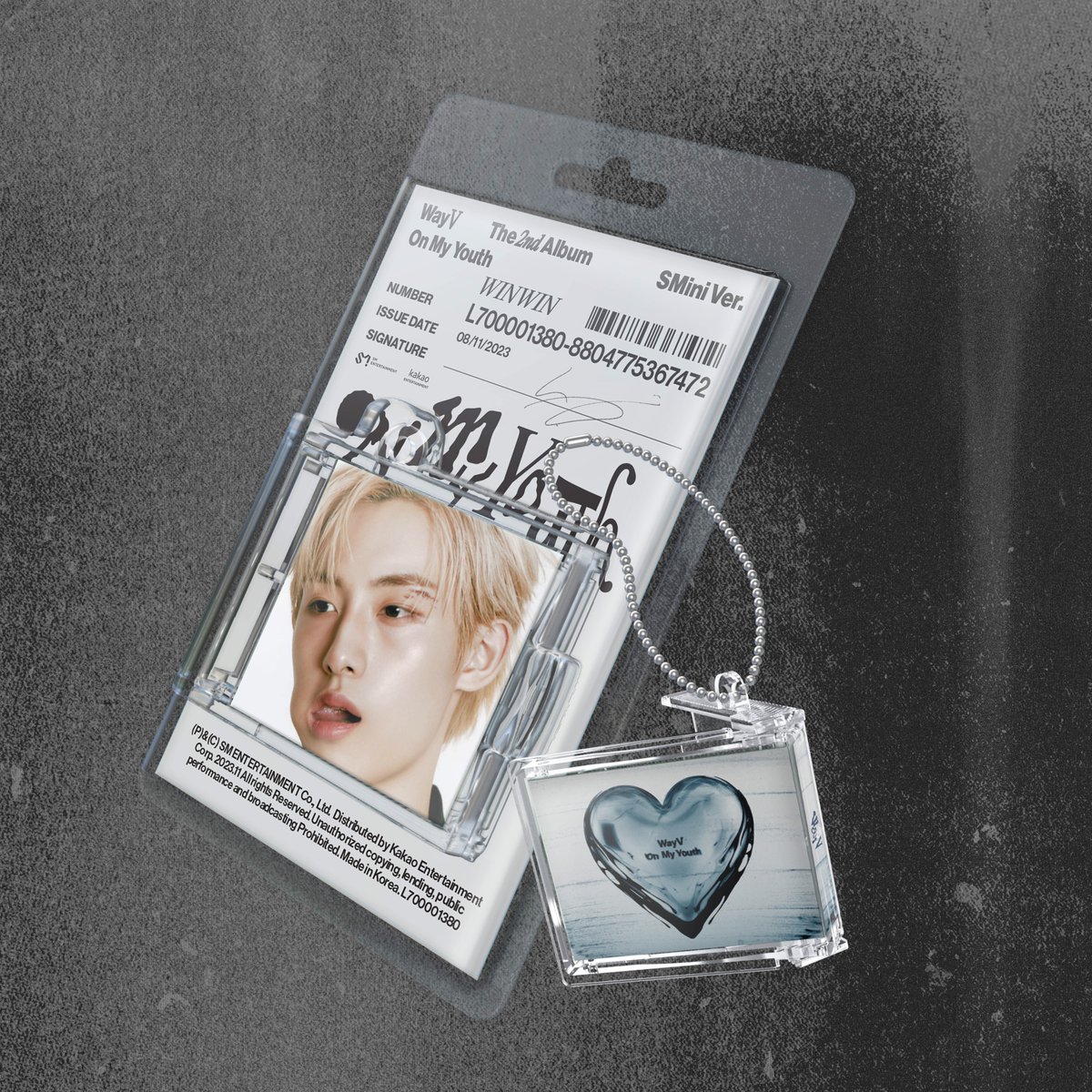 WayV_official's tweet photo. WayV The 2nd Album 'On My Youth' Album Details (SMini Ver.)

YES24 ➫ https://t.co/PtnZu5zyJp
핫트랙스 ➫ https://t.co/LnABjN3LP4
알라딘 ➫ https://t.co/bAEHaFfr6o
SMTOWN&STORE ➫ https://t.co/PQ0hcEsL4J

#WayV #威神V 
#OnMyYouth #遗憾效应
#WayV_OnMyYouth 
#WayV_OnMyYouth_遗憾效应
#WayV_OnMyYouth_6PM