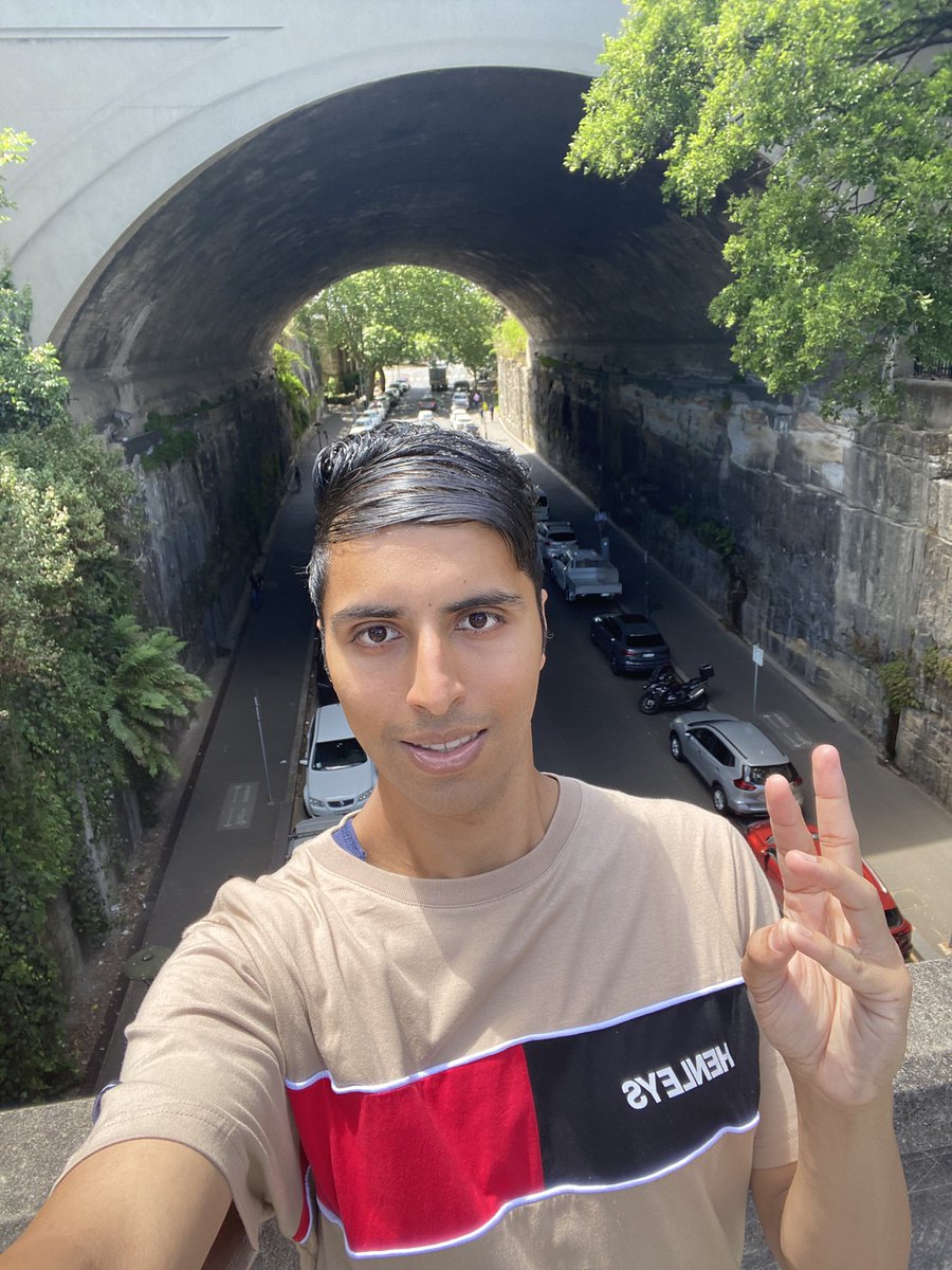 Spotted At The Argyle Cut which is a tunnel connecting Milsons Point and Darling Harbour with my Fabulous Self. Strong Links To The Labour Market of Sydney how it was shaped. Wisdom Increasing💡🆒♥️ #zeldonsingh #tunnel #argylecut #underground #goplaces #thrillseeker