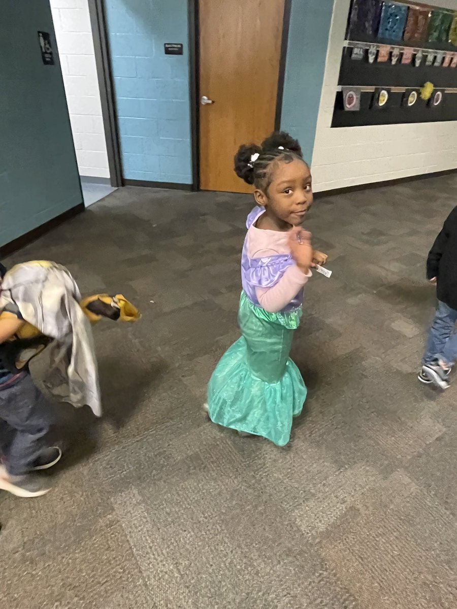 Edison School tweet media