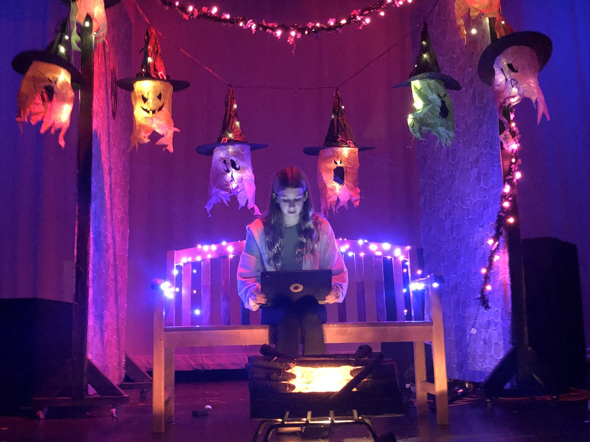 wcsGMSjk's tweet image. It was a fun few days telling scary stories in class! This is one of our favorite traditions! #GeneralsLead #GMSgenerals #23generals24 @wcsGMS @WCSedu