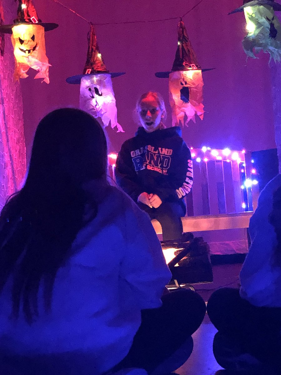 wcsGMSjk's tweet image. It was a fun few days telling scary stories in class! This is one of our favorite traditions! #GeneralsLead #GMSgenerals #23generals24 @wcsGMS @WCSedu