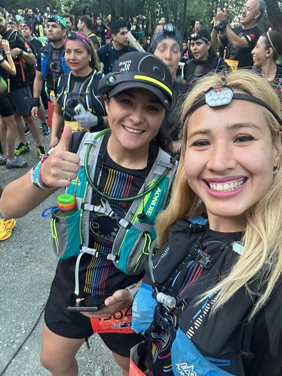 Esmerleonv's tweet photo. El reto no era q nos saliera un oso🐻 era que nos diera #vértigo y de bajada 😁🤪🏃♀️🤟 para ser novata y el 2do #trail #19kTrailNocturno23 #chipinque #BakpakRace23 quedamos en el lugar 13 allá te vamos #42kmty @Maratonmty vamos por ese reto Tonificar #266 #Yorbestbody #21kTrail https://t.co/UiBjga0nyu
