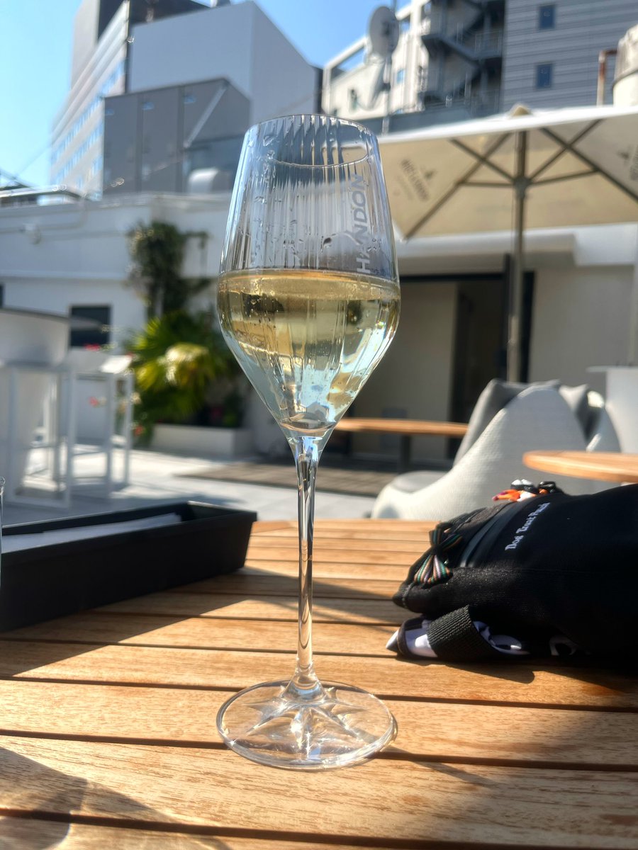 enkamikiyo's tweet photo. MOËT & CHANDON🍾🥂東上野のイタリアン「Didot」屋上テラス🌹LUNAと一緒にのんびりして来ましたᐡᴥᐡ ⑉♥❀(♡°♥°♡)❀気持ちふんわり𓈒◌𓐍𓈒°𓈒◌𓐍𓈒
#MOËT #モエシャンドン #東上野 #Didot
#ルナ #LUNA https://t.co/yO4xGYI2Ru