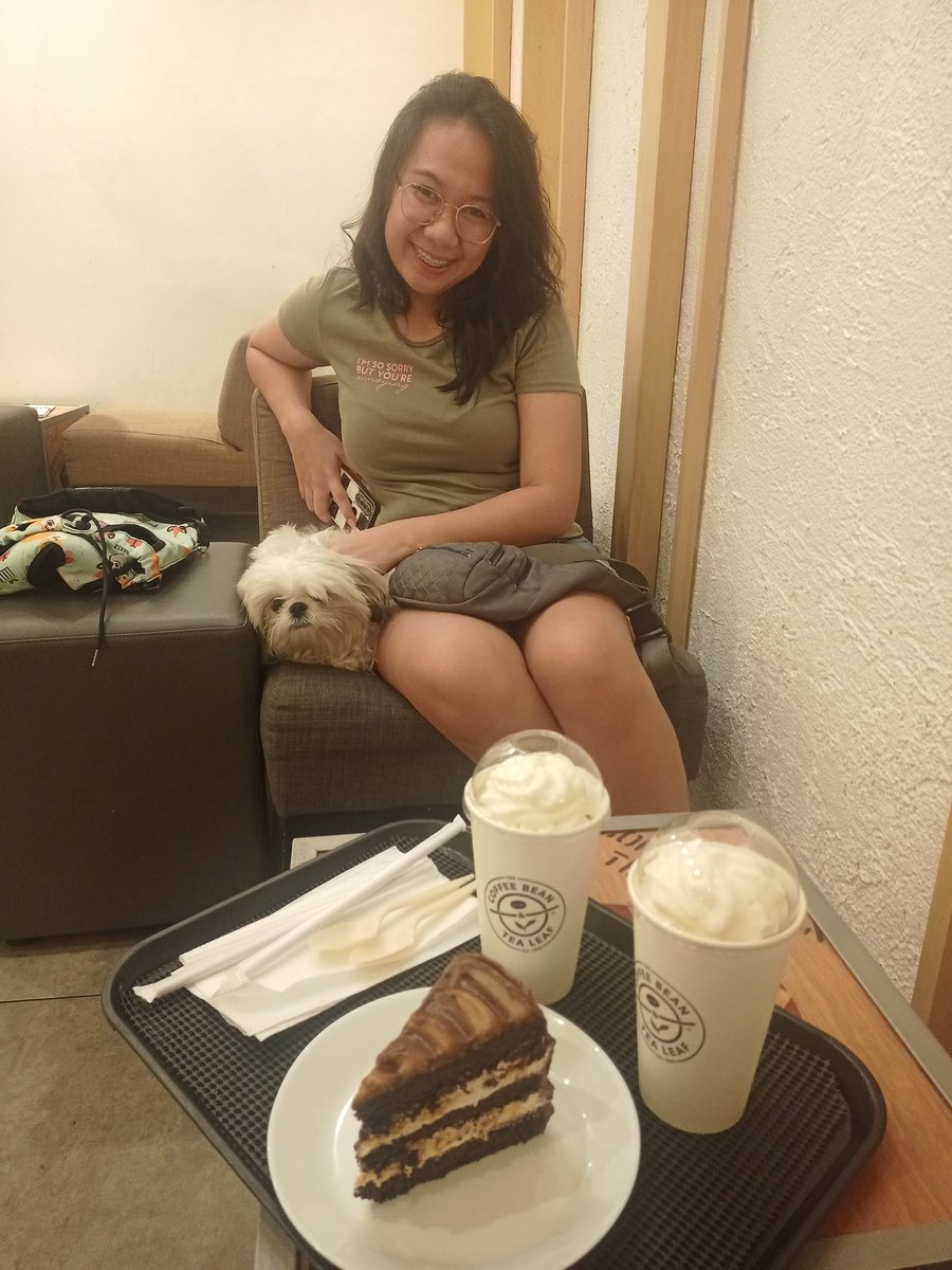 ReinaLedda's tweet photo. chillin' with @dareening https://t.co/9pxwU9iCKv