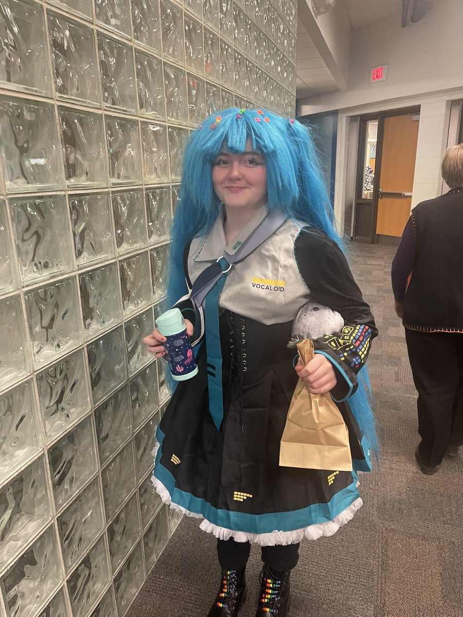 Edison School tweet media