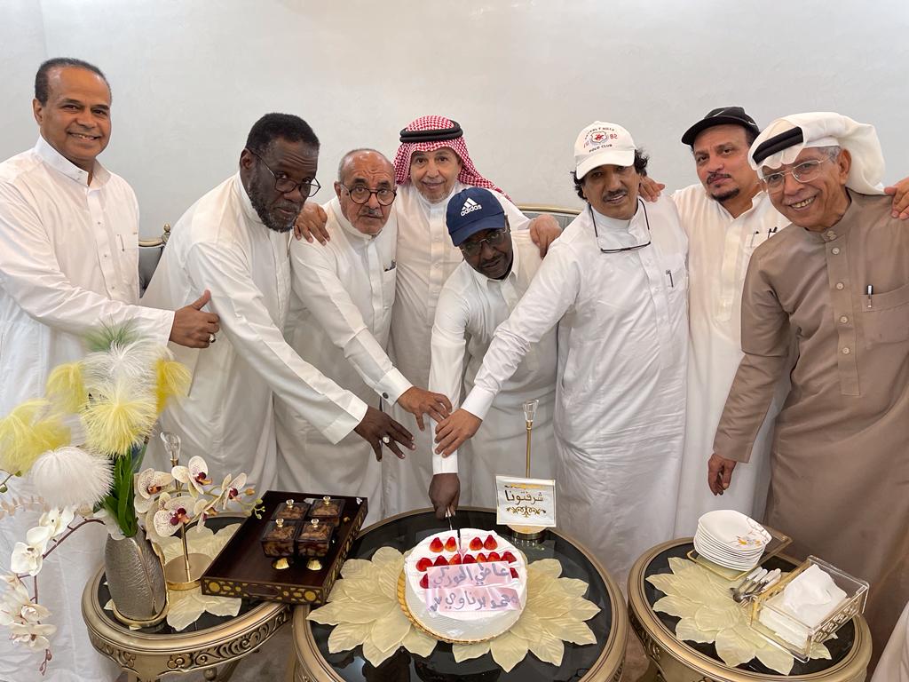 #شاهد_الآن
 شاهد الآن تنفرد بنشر كواليس العمل لحفل تكريم عميد المدرجات عاطي الموركي -  تصوير : عبدالعزيز باسكران - 
shahdnow.sa/photos/237436/