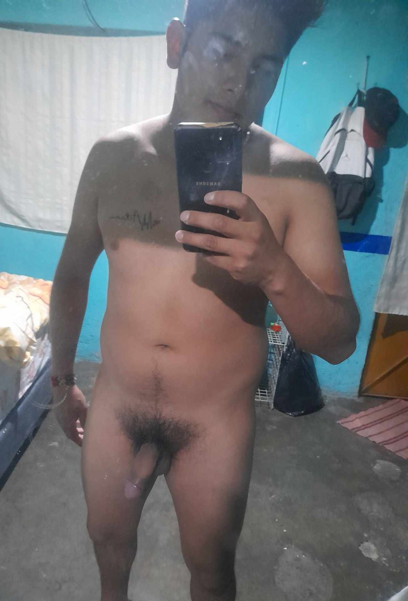 Buenas noches,  ¿alguien quiere?🍆👀