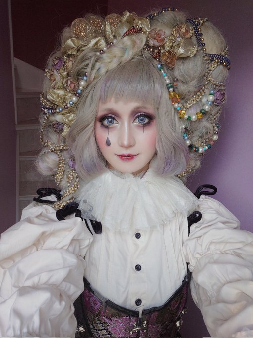 🕯🎃*⸜𝑯𝒂𝒑𝒑𝒚 𝑯𝒂𝒍𝒍𝒐𝒘𝒆𝒆𝒏⸝*👻🍬  1日遅れのハロウィンです🎃 お菓子くれなきゃイタズラしちゃうゾ😛 https://t.co/2c4EUC7HcO<a href="/tag/q%E3%81%93%E3%81%AE%E5%98%98"class="tags"><span>#qこの嘘</span></a>