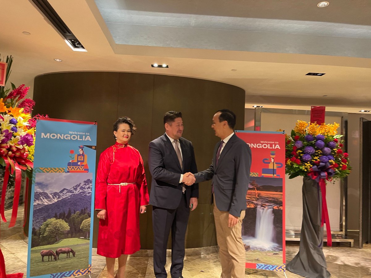 kuomintang's tweet image. Delighted to participate in #Proclamation Day of Mongolia Reception! We sincerely look forward to deepening collaboration &amp;amp; solid friendship b/w #ROC (Taiwan) 🇹🇼 &amp;amp; #Mongolia🇲🇳 🤝