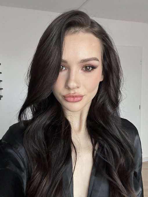 Hi❤️ https://t.co/zk4yPfubKG