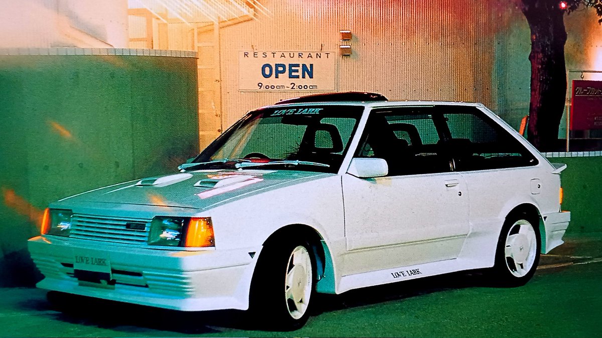 ラブラークのデモ車、BDファミリア