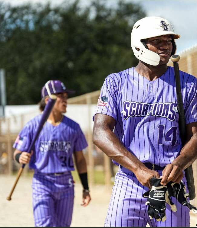 Talhawears's tweet photo. Baseball season is gearing up 
Baseball softball uniforms are available for excellent performance 

Dm for authentic baseball gear 

———————————-

Email : talhawears@gmail.com

Visit : https://t.co/VJETcEW8Wz 

Baseball #baseball #softball #baseballlife #baseballclub #baseballgame #baseballcoach #softballseason #nbl #battinggloves #gloves #shirt #pants #embroidery #fastpitch #sliwpitch #girlssoftball #usa #usasoftball #usssa #season #sojhalintl #apparel #uniform #customapparel
