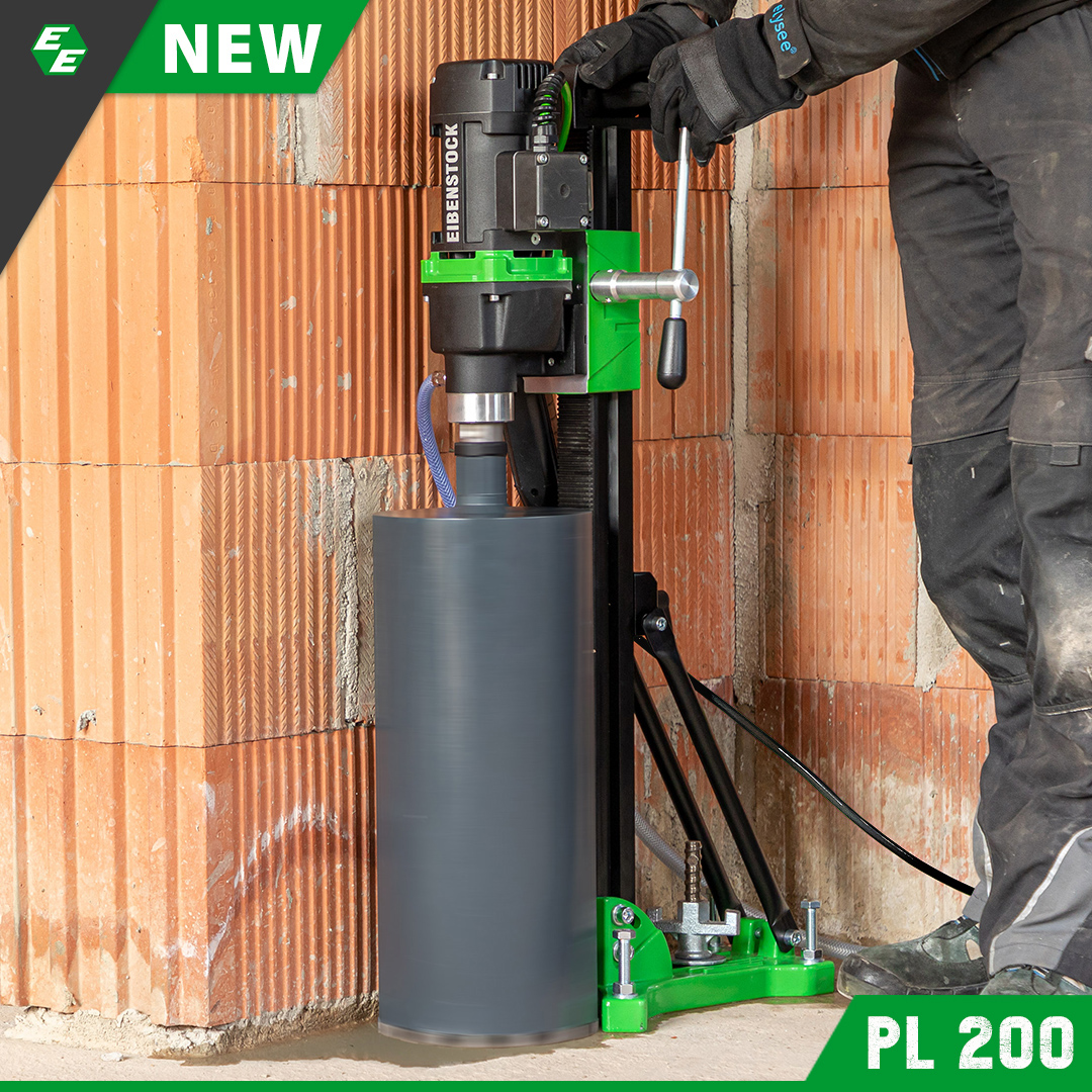 EIBENSTOCK_PT's tweet image. Robust – durable – resilient
The new core drilling unit PL 200 with full-aluminum housing and optimized motor cooling. Our PowerLine entry-level class up to 202 mm.

#coredrill #coredrilling #diamonddrilling #kernbohren #kernbohrung #constructionequipment #constructiontools