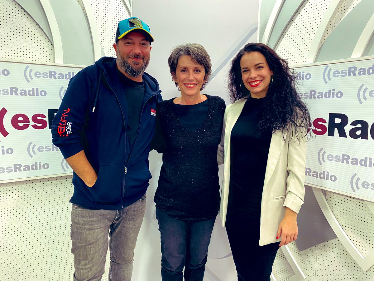 prohibidocontar's tweet photo. Hablamos con Oscar de Manuel y Guiomar Cantó, director y solista de “Carmen. El musical flamenco” que podemos ver el domingo en el @Teatro_Real 

#AMediaLuz
🔉 @esRadio https://t.co/ID2hWny1oG