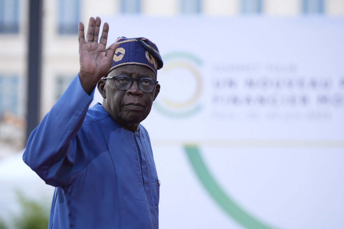 Nairametrics's tweet photo. FG budgets N5 billion for Presidential yacht, N5.5 billion for student loan - https://t.co/joaqzAOnP1 https://t.co/AMPiwZmeW2