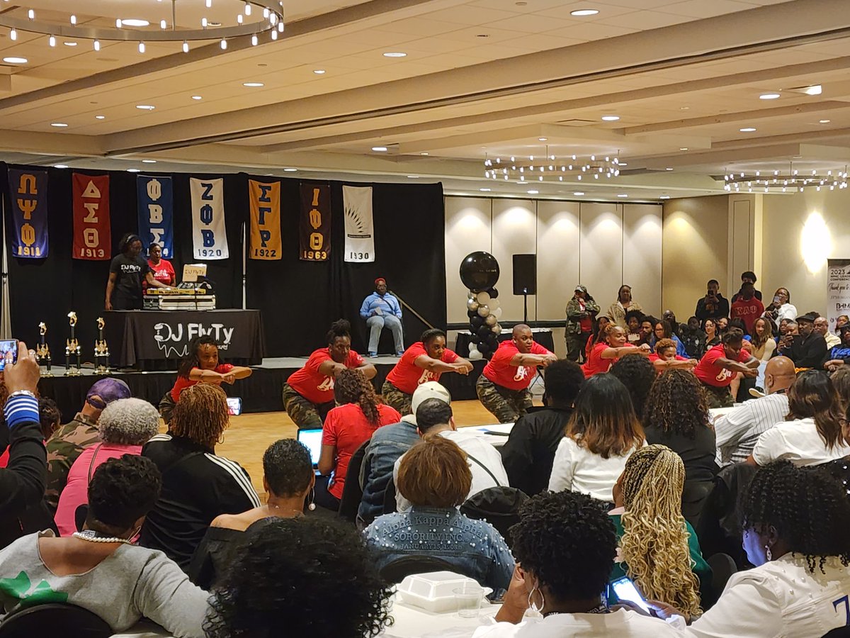 LmarieAsad's tweet image. It was wonderful to see Delta's from all across Chicagoland gathered Friday night to welcome our National President, Elsie Cooke Holmes @NPHCHQ public meeting..
@JASSACDeltas @ChicagoDeltas @dstinc1913 @DSTGlenEllyn @DST1913Midwest
#Sisterhood 
#NPHCNLC23
#NPHCStrongerTogether 💪🏾