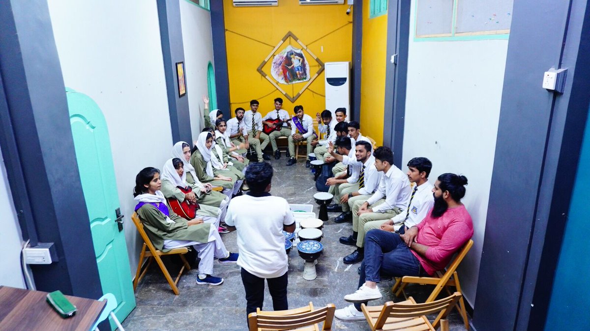 NJVSchool's tweet photo. Our higher-grade students had an incredible visit to Mehr Ghar, this organizations supporting and promoting local artists. We're immensely grateful for their warm hospitality and their commitment to creating opportunities for our youth.
#NJV #CEP #Akhuwat #MehrGharVisit https://t.co/qqqitF066z