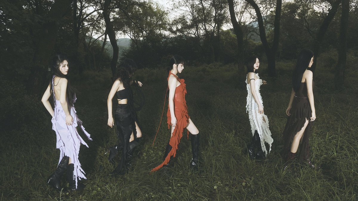 RV5smtown's tweet photo. Red Velvet The 3rd Album 'Chill Kill'

➫ 2023.11.13 6PM KST

#RedVelvet #레드벨벳 
#Chill_Kill #칠킬
#RedVelvet_Chill_Kill

💿Pre-order
https://t.co/YK0Rr5bJaH https://t.co/VCnkrWuMmH
