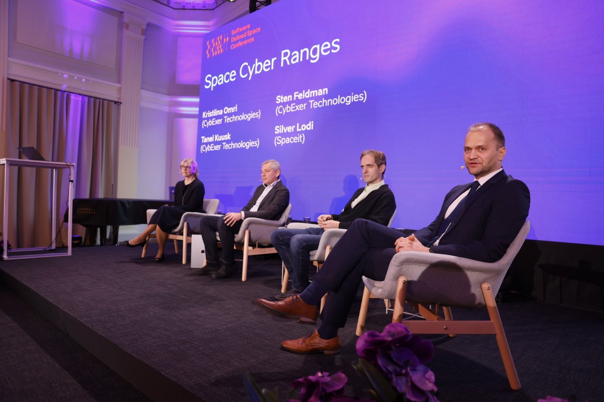 Day 1 has started, but let's take a look at yesterday's (Day 0) moments 🚀

📸 : Egert Kamenik

#kosmosEST #softwaredefinedspace #SDSC2023