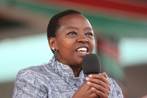Isaac_Otwoma's tweet photo. Who is more classy?

Retweet🔄 for Rachel Ruto

Like ❤️for Margaret Kenyatta https://t.co/9kyFjzn9FT