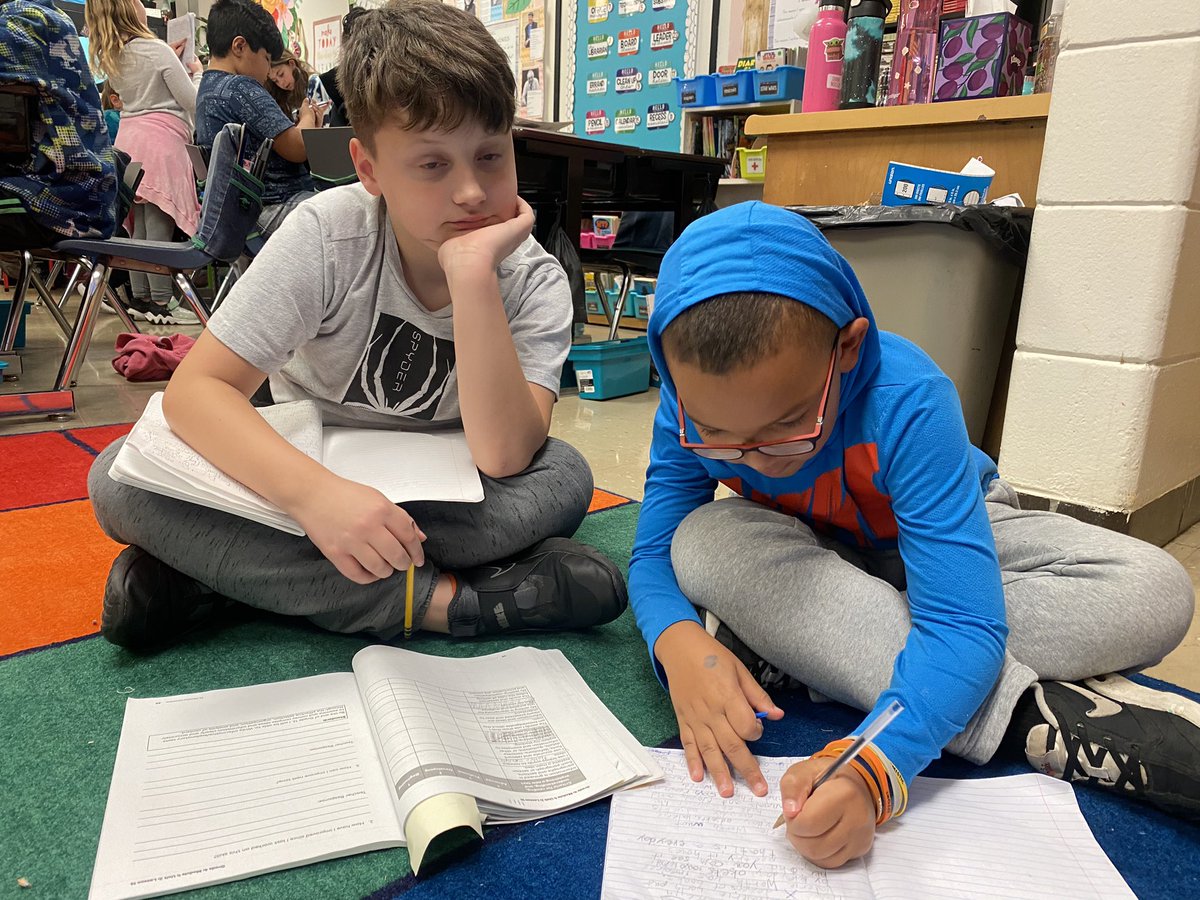 Mrs. Bratton tweet media