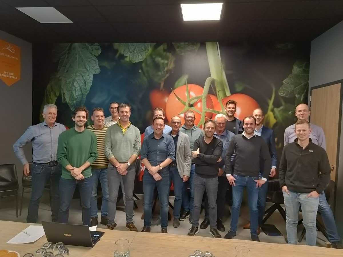 Glastuinbouwbedrijven richten samen  Energiecoöperatie #PrimA4a op met als doel: bedrijven voorzien in duurzame energie tegen concurrerende prijzen &amp; met hoge leveringszekerheid. Check bit.ly/3QBsqRr @GlastuinbouwNL #Horticulture