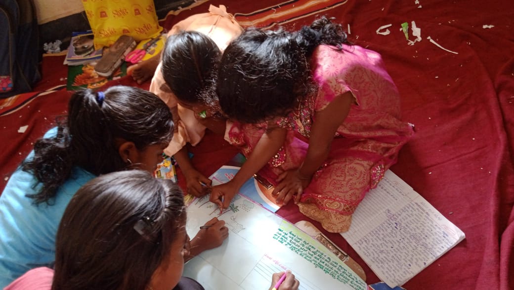 ParagReads's tweet photo. A 12-day holiday camp was jointly organized by Kalike - Tata Trusts and Department of School Education, in 127 schools across Yadagiri, Gurmitkal, Kushtagi and Koppal taluks of North Karnataka. #Paraginitiative #Communitylibraries #Paragreads https://t.co/I6pZP0b5CU