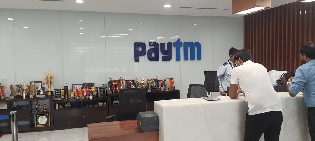 A F Plank tweet media