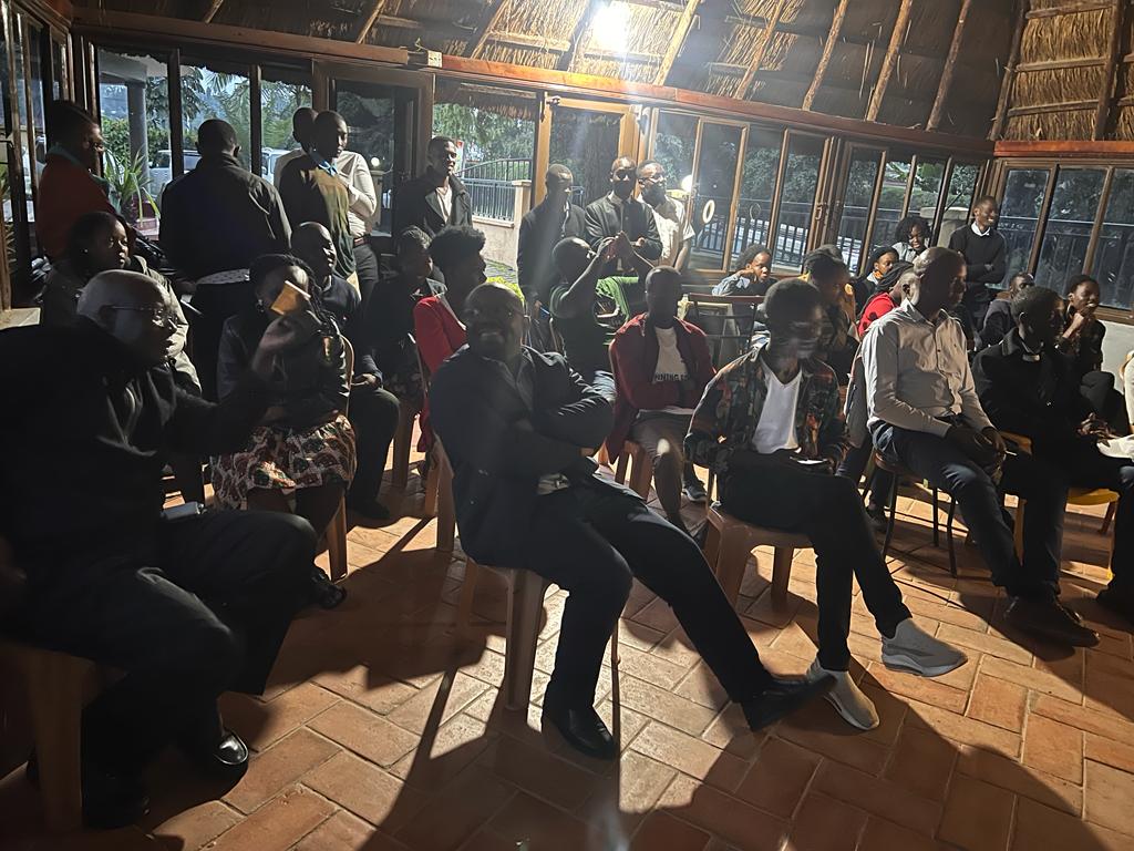 RctKabarole's tweet photo. You have always done us well, many thanks to each one of you who has made it a point to attend our fellowships every Tuesday.
Indeed we can't compare you to anything.
All we can say is #Comebackagain
@EmmaLukeera @Rotaract_TV @RotaryMedia256 @SarahOwembabazi @Rotaractkasese https://t.co/YiuPDNDnSe