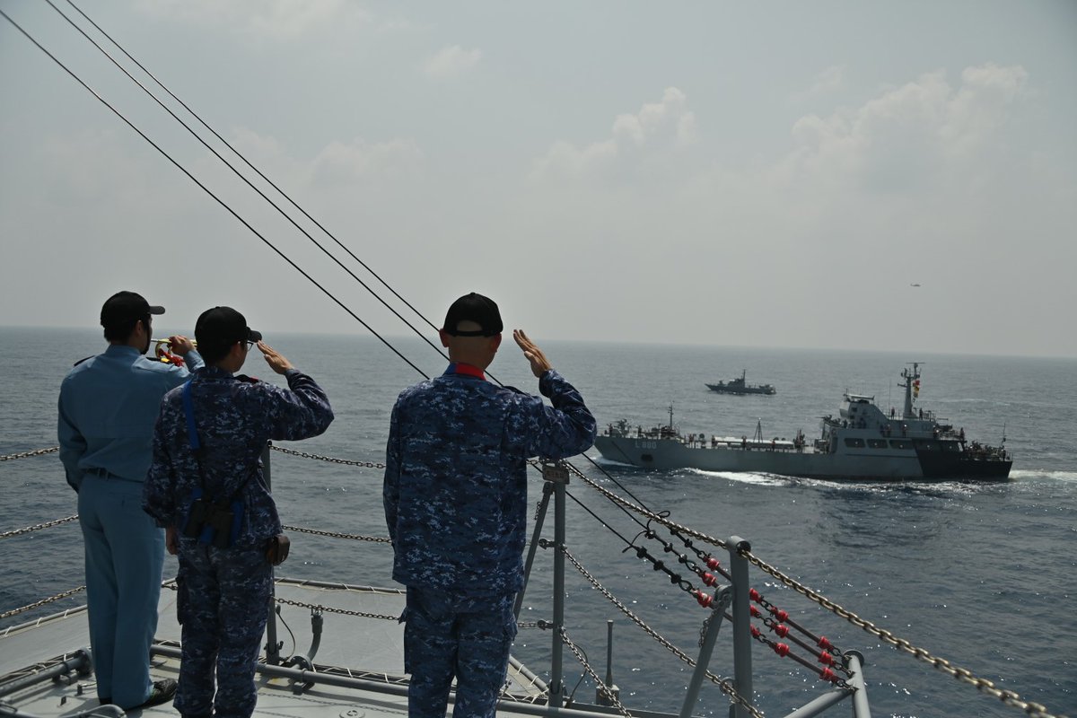 JMSDF_PAO tweet picture