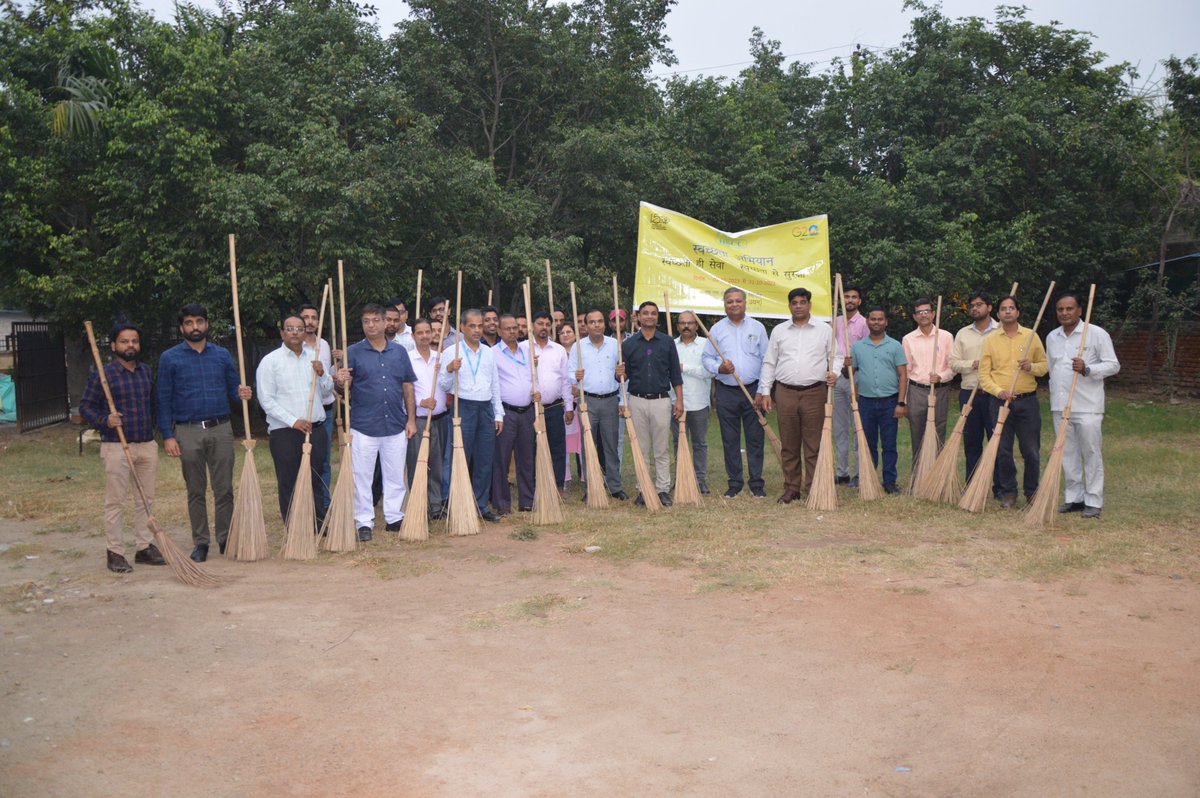 Under Special Campaign 3.0, HSCC has conducted a cleanliness drive on its office at Noida on 31/10/2023.

<a href="/PMOIndia/">PMO India</a>
<a href="/MoHUA_India/">Ministry of Housing and Urban Affairs</a>
<a href="/OfficialNBCC/">NBCC (India) Limited</a>
<a href="/HardeepSPuri/">Hardeep Singh Puri</a>
<a href="/AmritMahotsav/">Amrit Mahotsav</a>