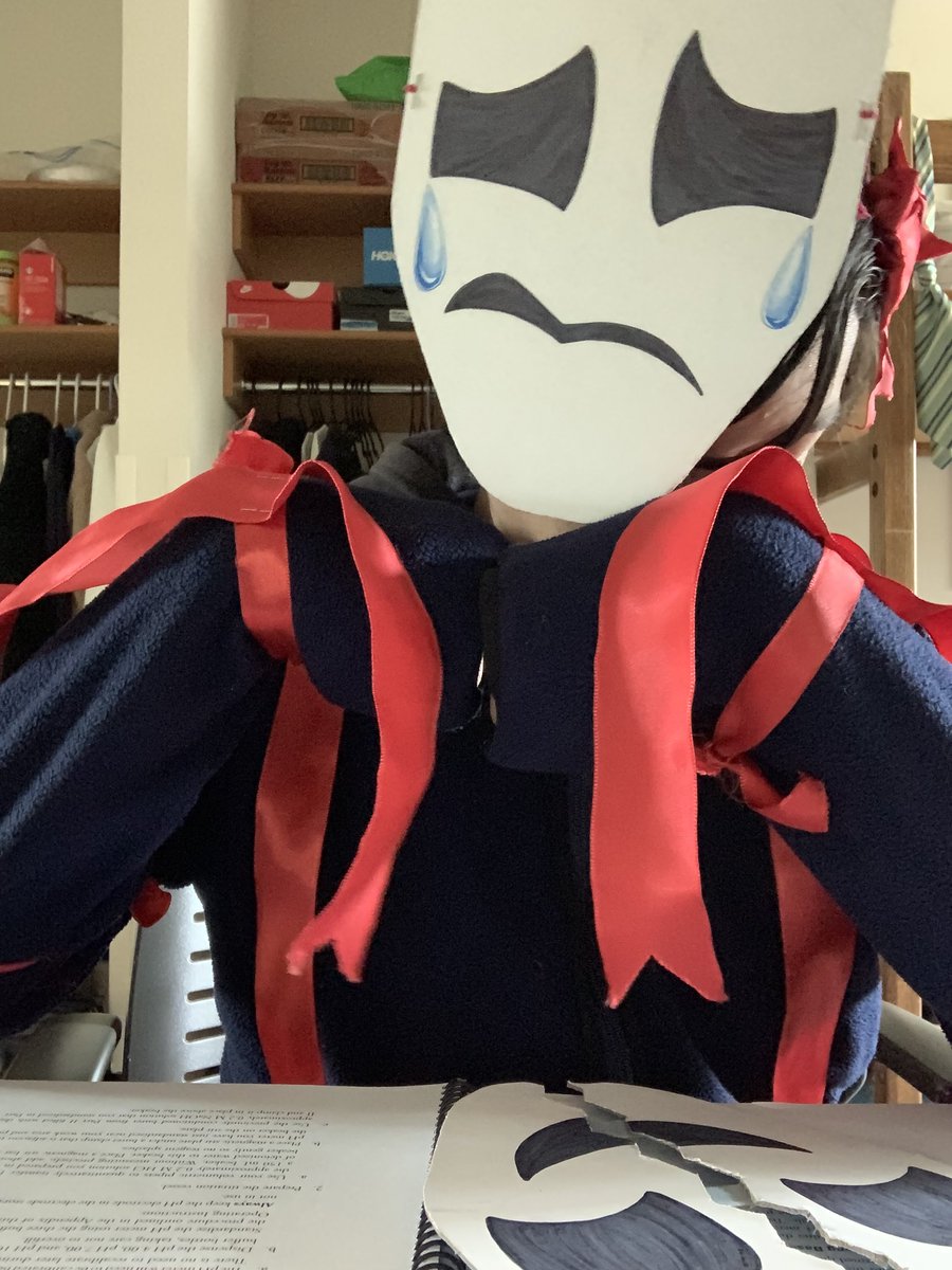 VIV_illon's tweet photo. Dressed up as Gangle from TADC for Halloween!
#TheAmazingDigitalCircus https://t.co/gPebeVWGxM