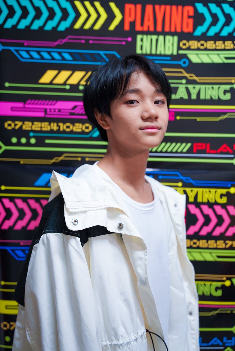gekidanplaying's tweet photo. #SILVERCANDY 登場人物紹介
【ナッツ】
白い管理局員
サポートが得意だが優しすぎて周りに振り回されることも。
意外と遊び好き。
#遊演地
11月5日(日)12時開場/16時開場
フェニーチェ堺 小ホール
入場無料
当日直接会場へ!
https://t.co/whrCi57SBe https://t.co/ThbCtx7VFL