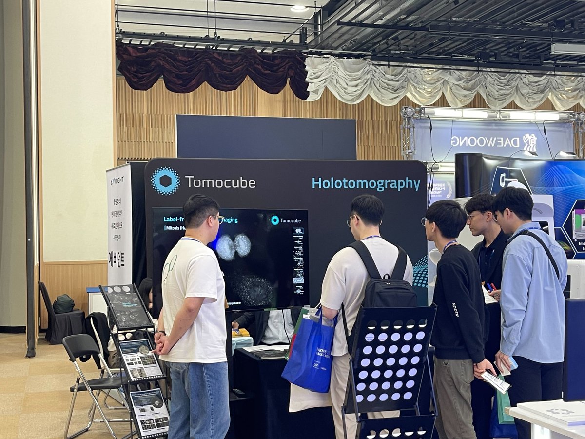 Tomocubeinc's tweet photo. TOMOCUBE at #FAOPS2023! Our team will be right here at booth #B71 until Nov 4 (Sat). Come meet us to discover the power of #holotomography and its advanced imaging capabilities in #biologicalresearch. Don't miss our symposium S56 and posters (P14-12, P6-11) too. https://t.co/XzXESheM9m