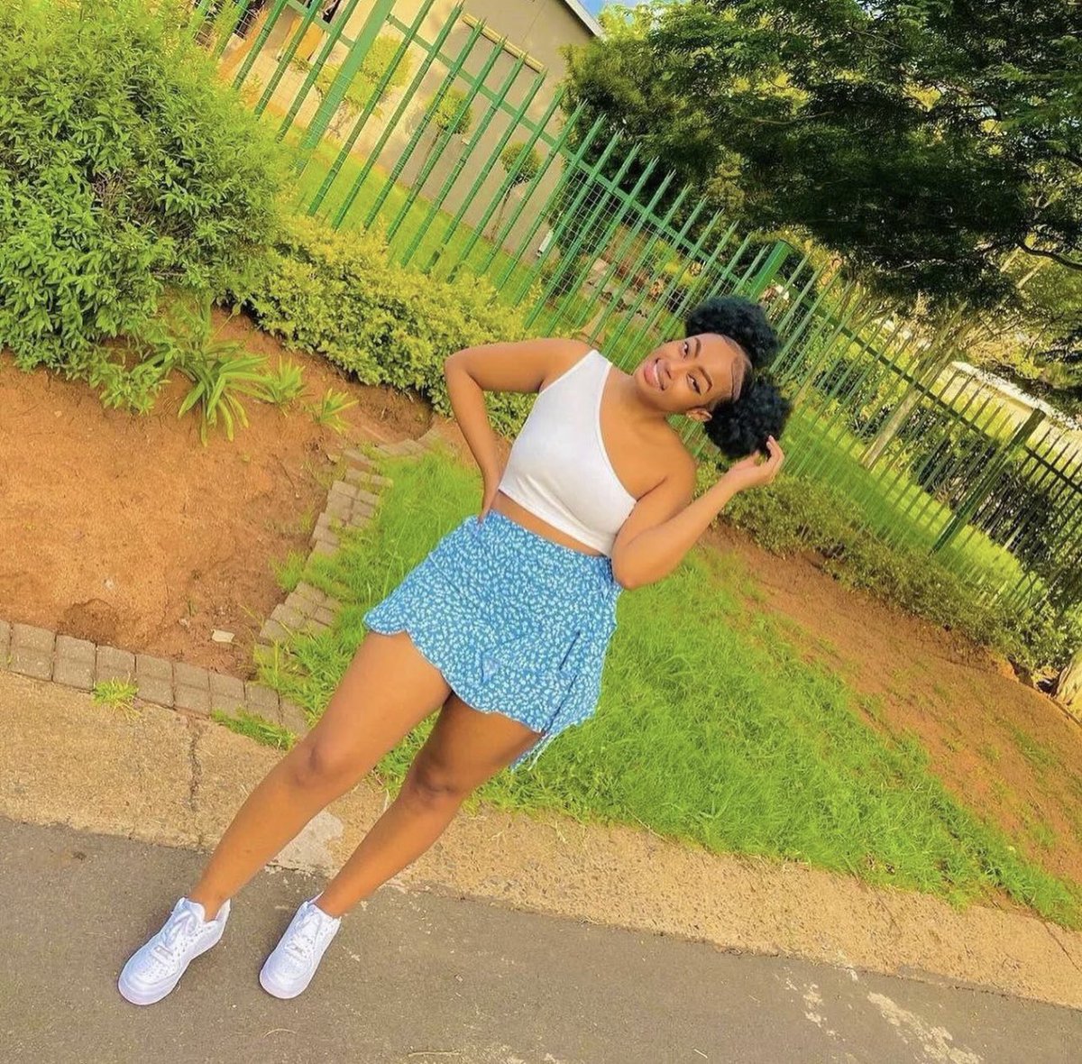 MERCREDI fOllOw <a href="/danilokisile/">DANILO KISILE</a>.