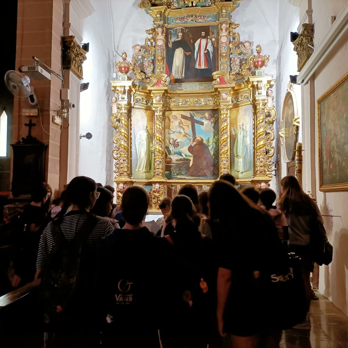 IES Ramon Llull tweet media