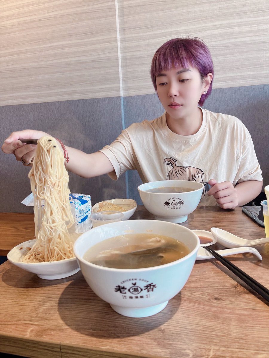 運勢說紫色是我性慾色不對是幸運色啦！希望真能如此心想事成 https://t.co/OMCD60lqbn