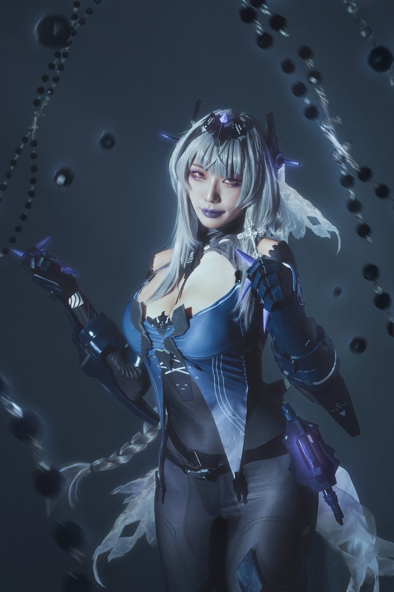 pion_ediya's tweet photo. [Punishing Gray Raven] Bianca

Model. @well__31 
Photo. @ganjjjang 
Reference & retouch. @pion_ediya 

#광고 #punishing #grayraven #bianca #acrown #퍼니싱 #신해이도 #비앙카 #모바일게임 #mobilegame #gamecosplay #퍼니싱그레이레이븐 #cosplay #���스프레 #에이크라운 #웰 #well #피온 #기로 #wellcosplay #photobygiro #designbypion