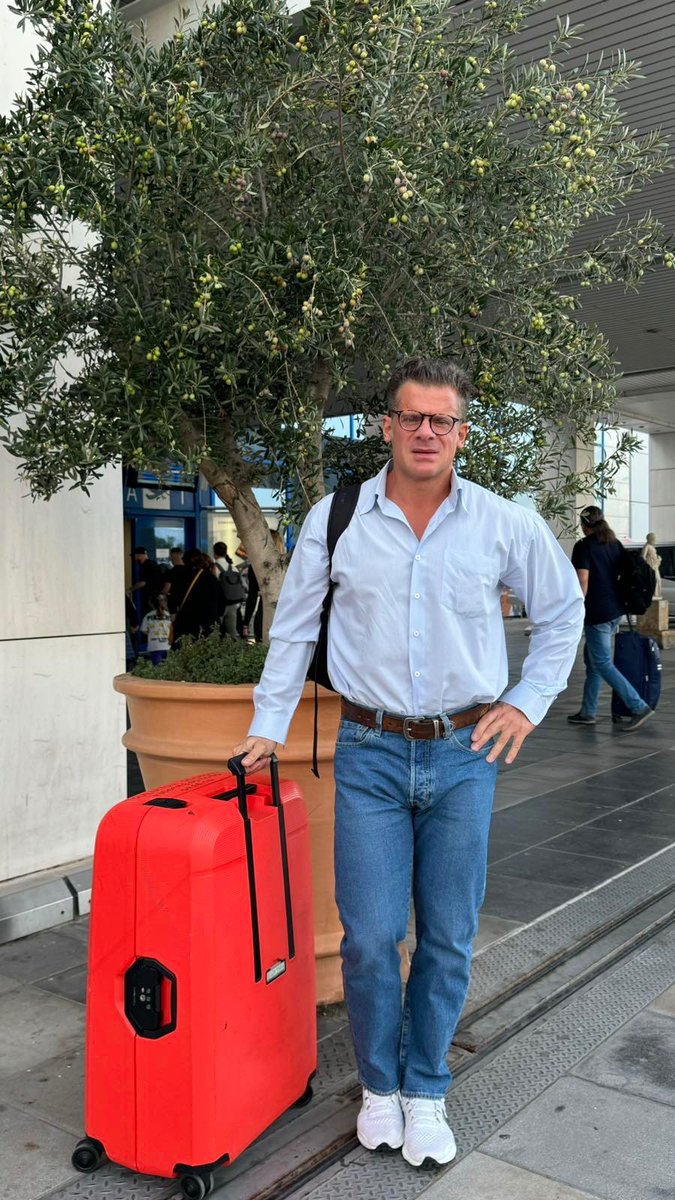 DrGTouliatos's tweet image. Chasing my 🇺🇸 dreams @MrOlympiaLLC @MuscularDevelop