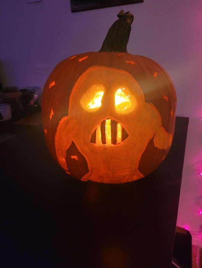 Hallowed_RS's tweet photo. Pumpkins from our pumpkin carving contest!
Ty to all that participated!
- Kiwi Wizard’s Tempoross Pumpkin 🎣
- Drots’ Woodcutting Pumpkin 🌳
- Iron Venture’s Skulled Pumpkin ☠️
- Dodkipje’s Pasta “Pumpkin” 😆
#clanEvent #osrs #fun #halloween https://t.co/bpaLJcTrun
